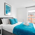 Luxury Apartment - Selly Oak - Parking - Top Rated - Netflix - Wifi